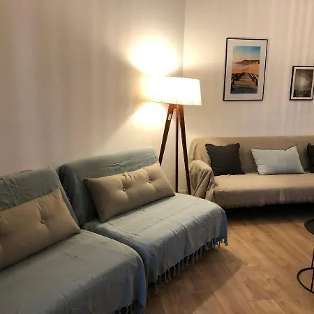 Bord De - Piscine - Apartment *